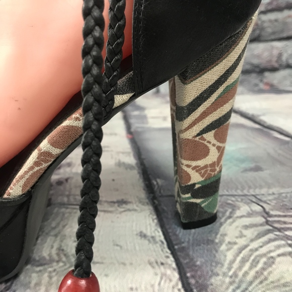 NA NA Leather Strappy Braid Heels Fabric Accent - Picture 3 of 8